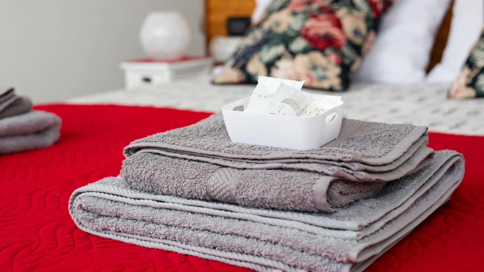 Cozy Design House - 15 Minutes From Navigli-Humanitas Lejlighed Milano 0*,  Italien